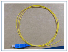Chế độ đơn Pigtail sợi quang Simplex SC APC với các loại đầu nối khác nhau có sẵn