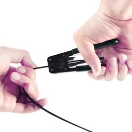 Áo khoác PVC hoặc LSZH Dây Messenger Ftth Drop Cable Fiber Optic